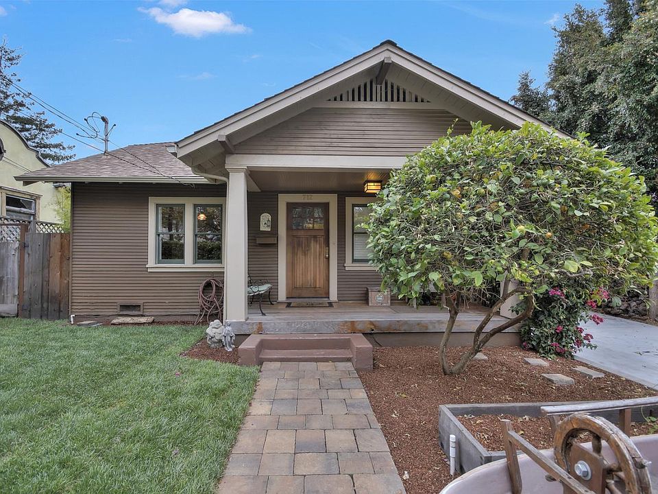 712 California St Santa Cruz CA 95060 Zillow