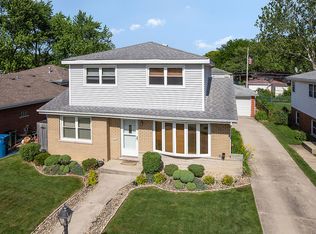 14841 Clifton Park Ave, Midlothian, IL 60445