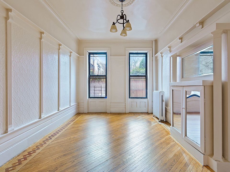 1st image of 203 8th Ave APT 2