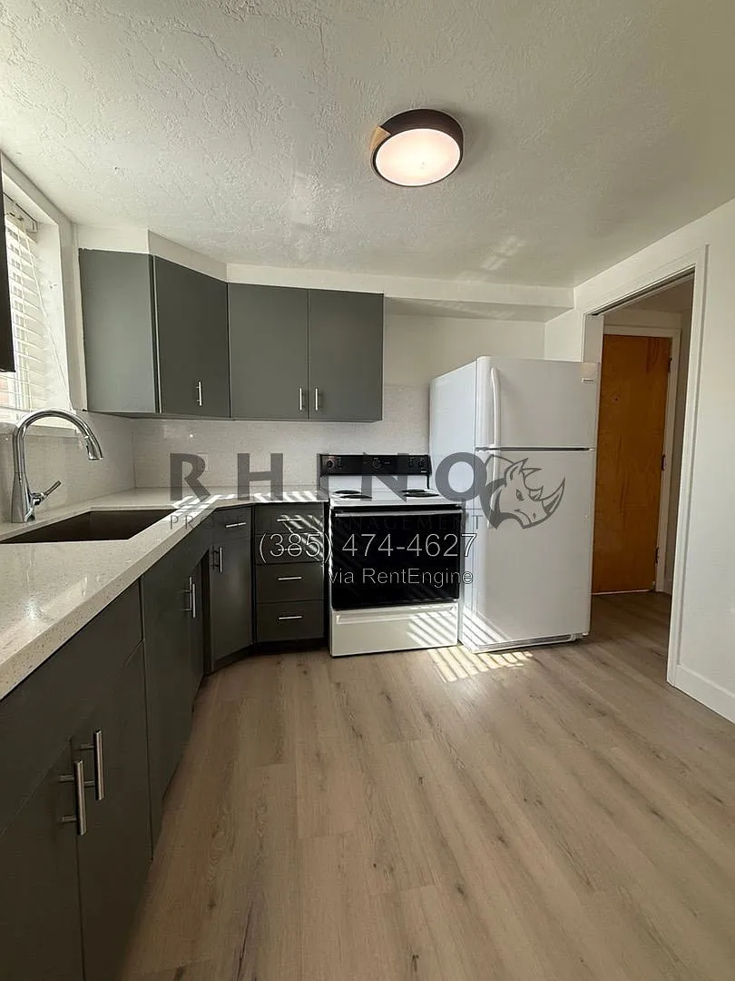 615 E Grand St — Photo 1