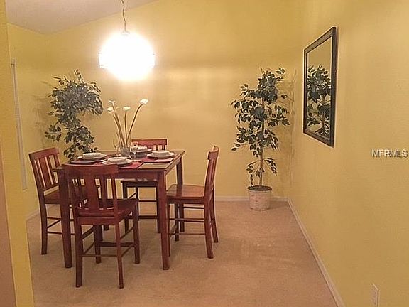 3rd image of 936 Derbyshire Dr