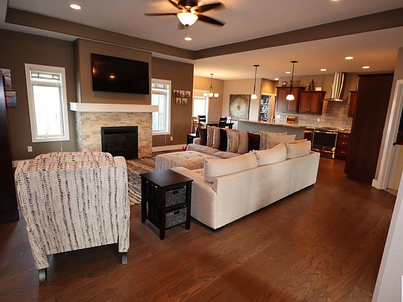 5th image of 2724 Nicklaus Blvd