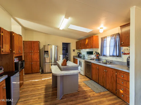 8965 S Silver Star Dr, Tucson, AZ 85735