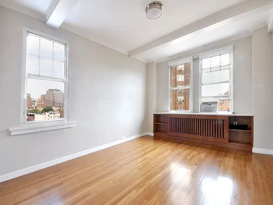 Rented by Sotheby's International Realty | media 31