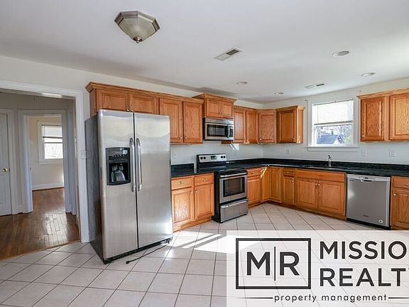 5th image of 2509 Burnley Ave