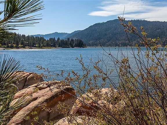 5th image of 730 Tayles Point
