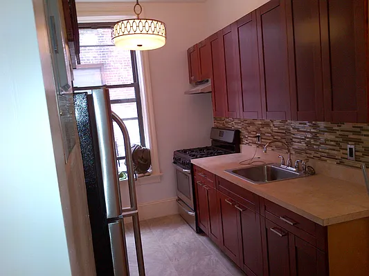 Rented by Sam Tabak | media 28