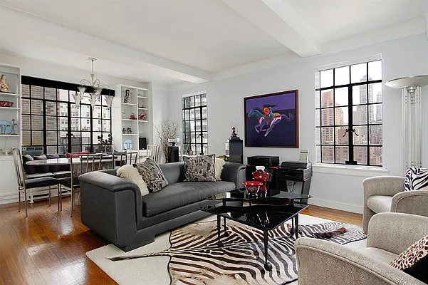 Sold by Corcoran | media 6