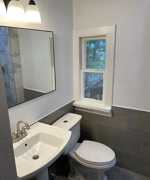 512 E Mulberry Ave #2 — Photo 7