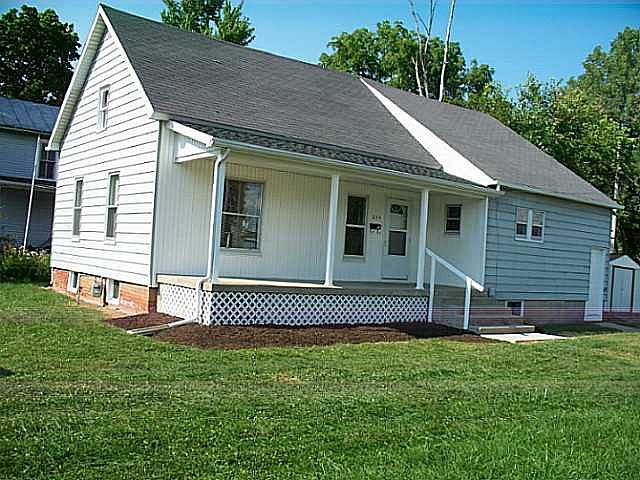 1st image of 224 Carey St