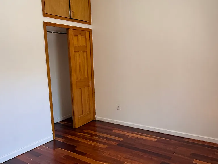 741 Quincy Ave #1A — Photo 2