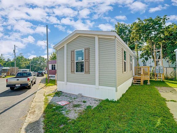 2nd image of 707 W Main St #14