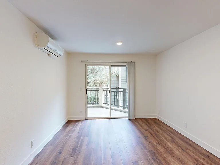 Orchard Glen — Photo 14