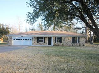 222 Robyn Ln, Lindale, TX 75771