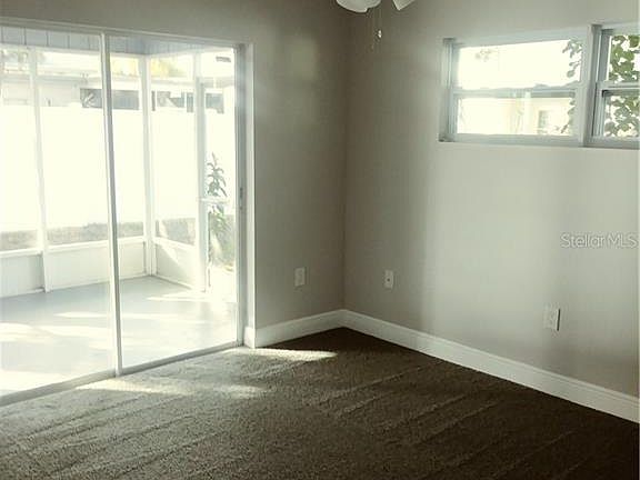 2nd image of 10698 Rosewood Ct