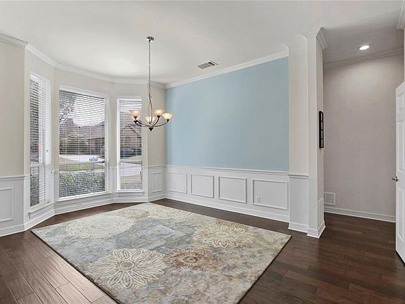 4th image of 3045 Woodhollow Dr