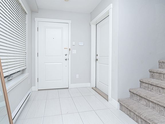 5th image of 6028 Maple Rd #6