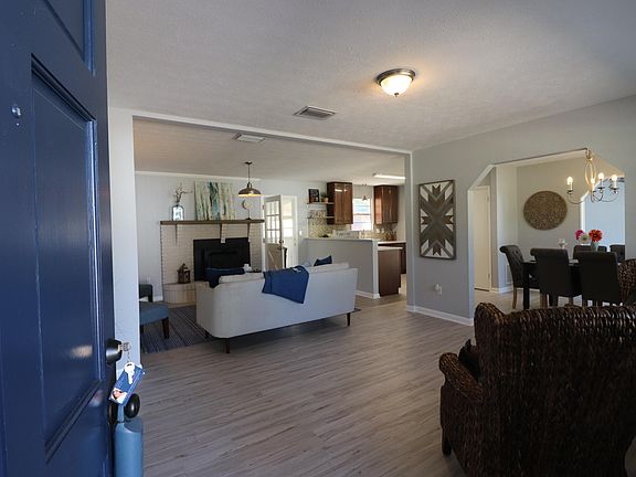 3rd image of 8004 Stuart Ave