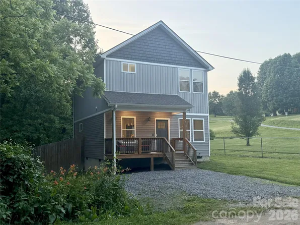 22 Daniel Rd, Asheville, NC 28806