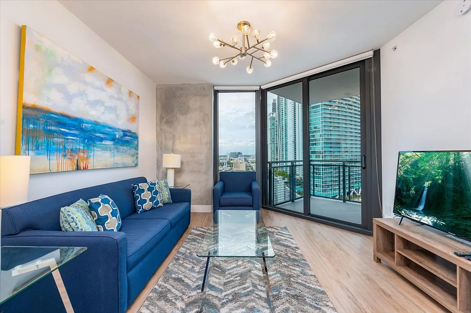 1 bed, 1.0 bath, 731 sqft, $6,850 — Photo 1