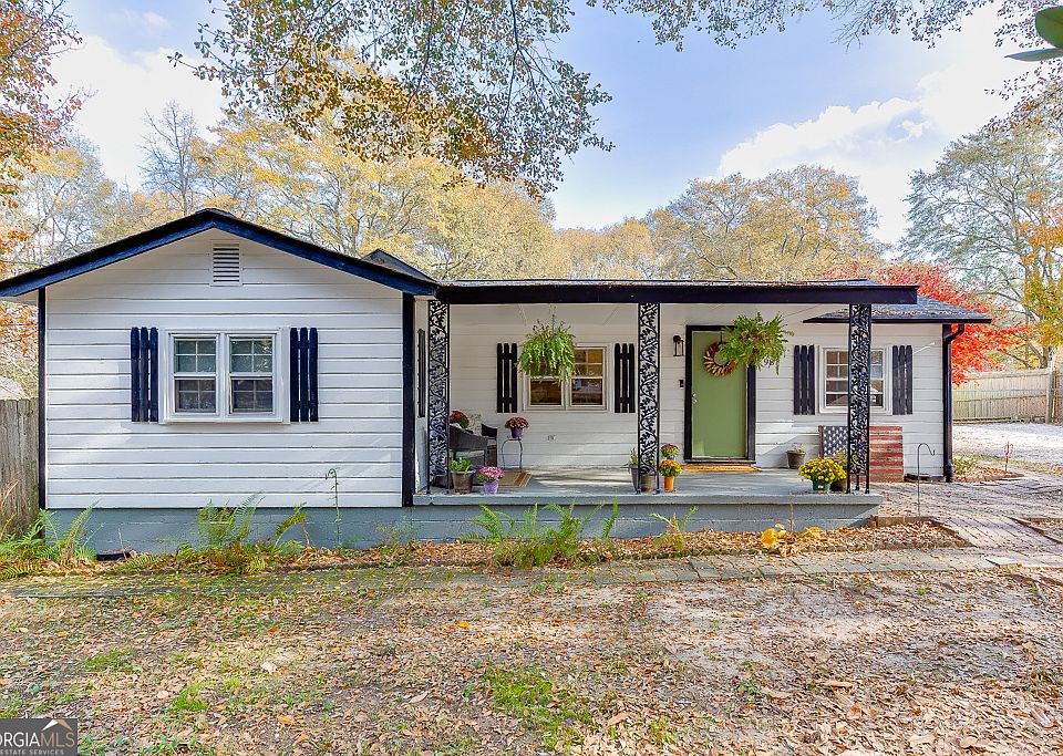 1st image of 98 Circle Dr