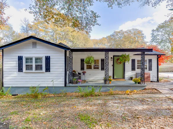 98 Circle Dr, Winder, GA 30680