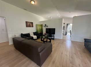 18331 NW 8th St, Pembroke Pines, FL 33029