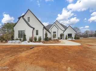 18 Shadow Ridge Dr, Jackson, TN 38305