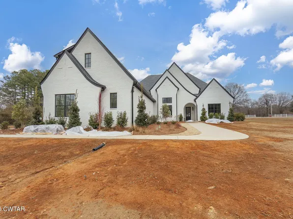 18 Shadow Ridge Dr, Jackson, TN 38305