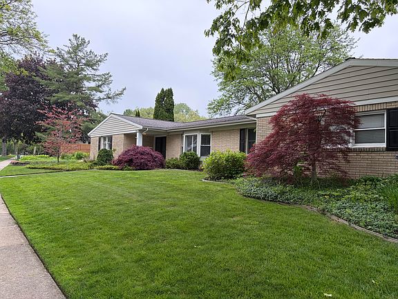 3rd image of 2601 Barfield Dr SE