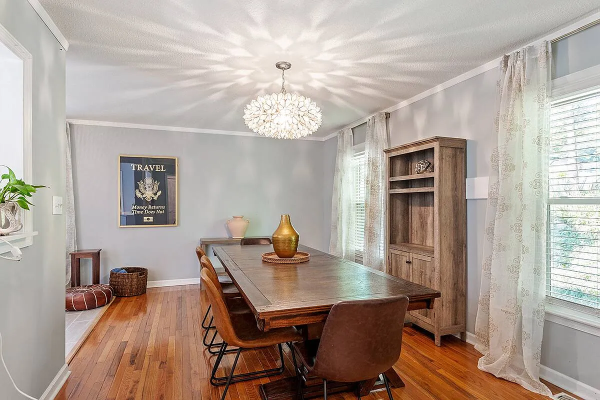 3 bed, $3,800 — Photo 3