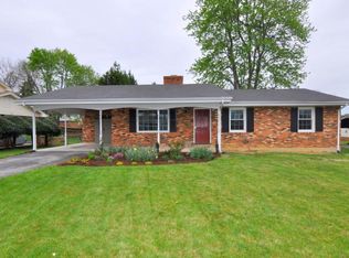 2915 Tully Dr, Roanoke, VA 24019