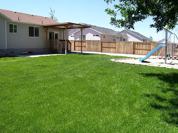 Spacious Backyard