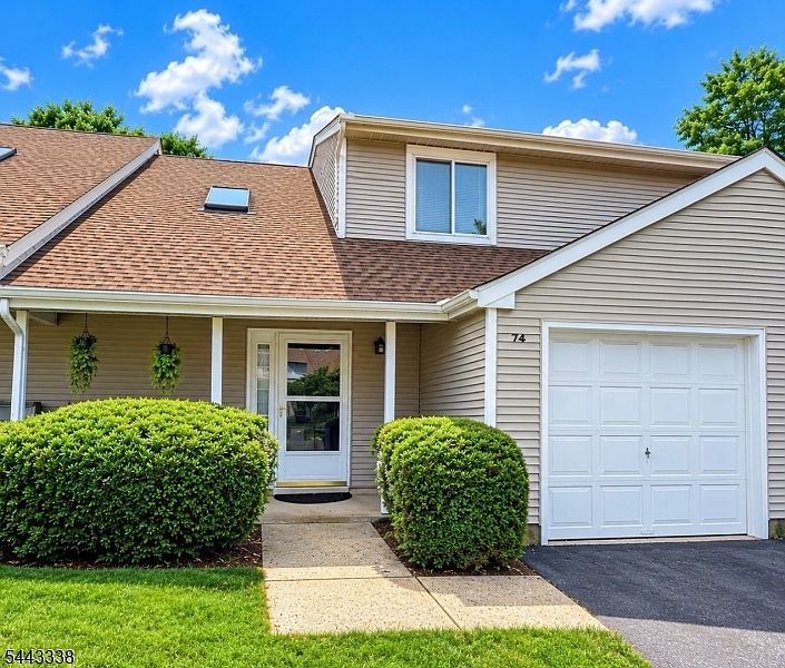 1st image of 74 Winchester Way