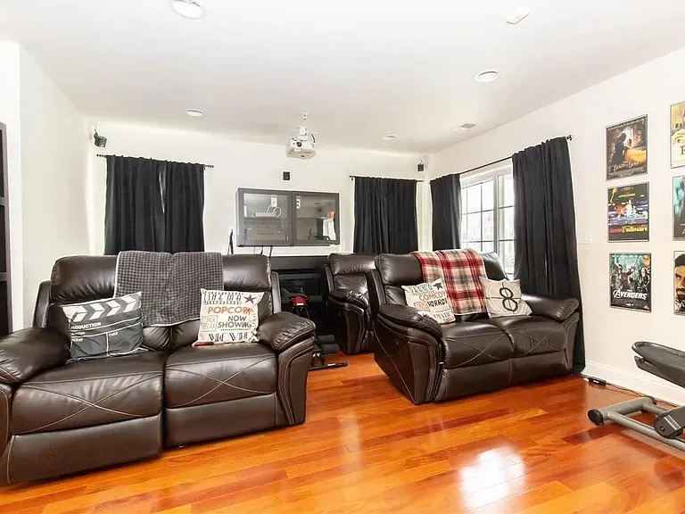 40 Mallard Pl — Photo 3