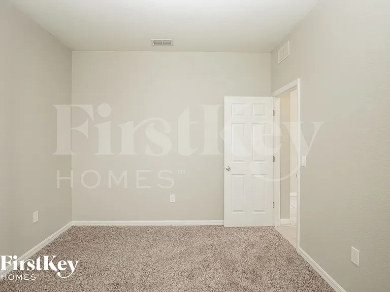 1869 Cayman Cove Cir — Photo 10