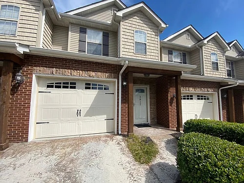 4812 Fountain View Way Photo 1