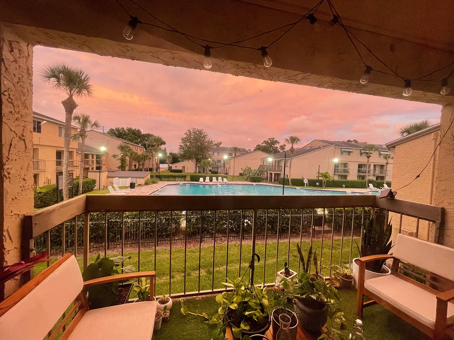 2 bed, 1.5 bath, 1214 sqft, $1,650 — Photo 4