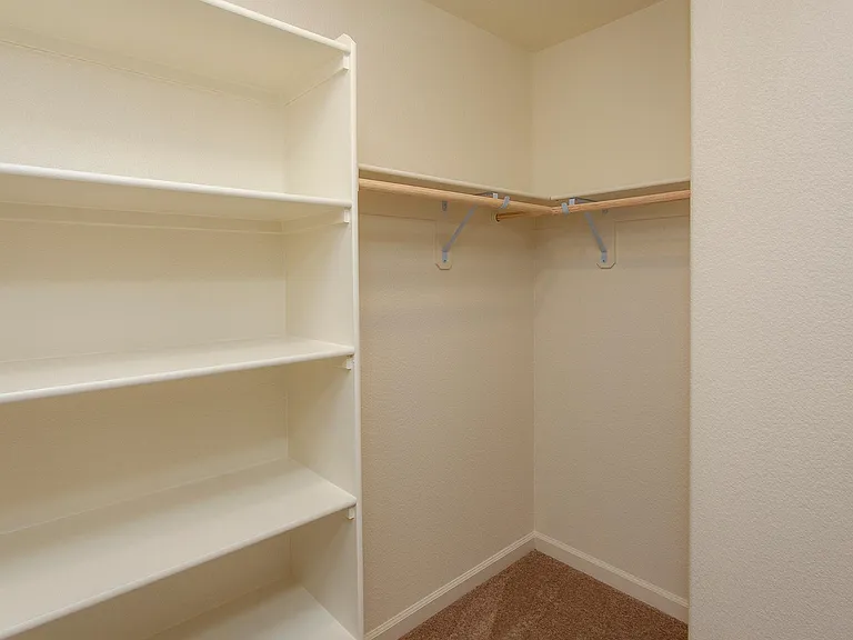 8904 Coyote Bluff Dr — Photo 40