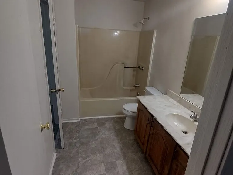 1000-1019 Westward Trails Dr — Photo 9