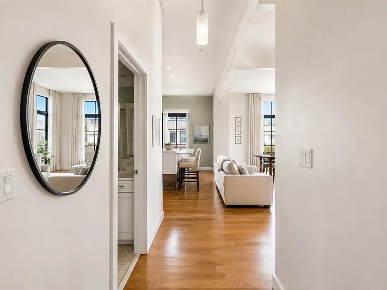 2 Rollins St #D604 — Photo 7