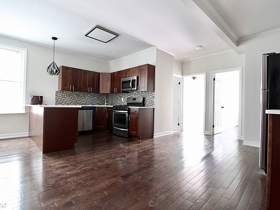 00l0l_kxqipiA5IIG_1200x900