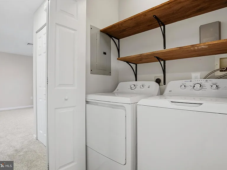205 Horseshoe Dr #205 — Photo 7