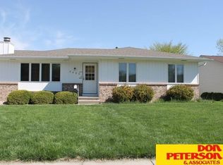 2426 Peterson Ave, Fremont, NE 68025