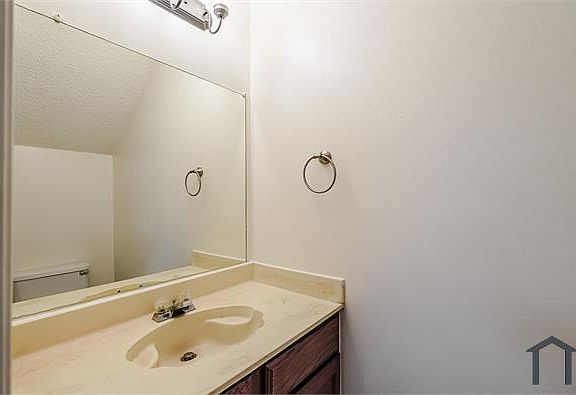 5th image of 7825 Beauregard Cir #1-B