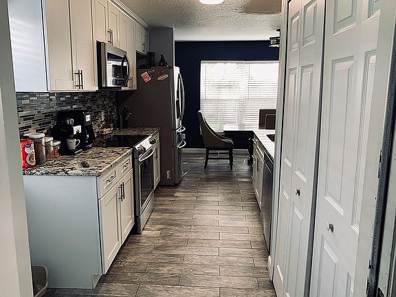 4th image of 1511 Brookebridge Dr