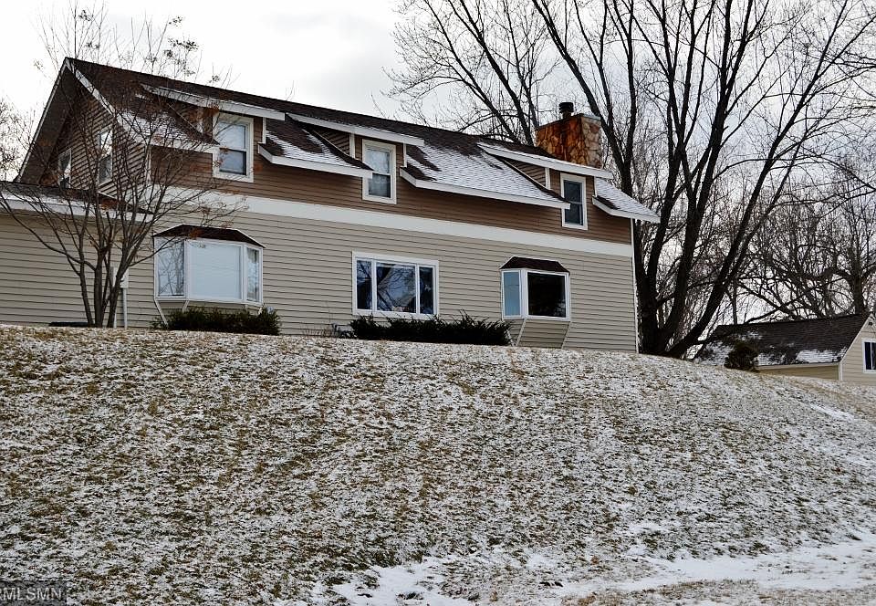 618 E 1st St, New Richmond, WI 54017 Zillow