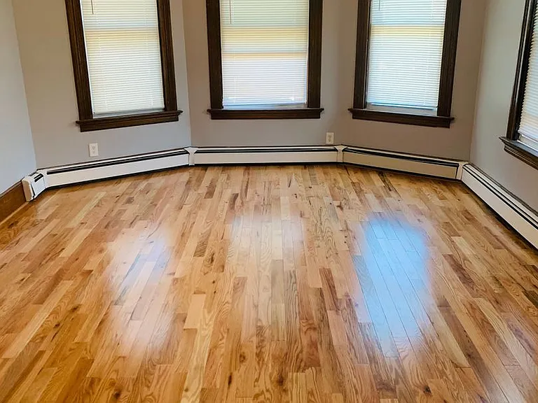 210 Blatchley — Photo 18