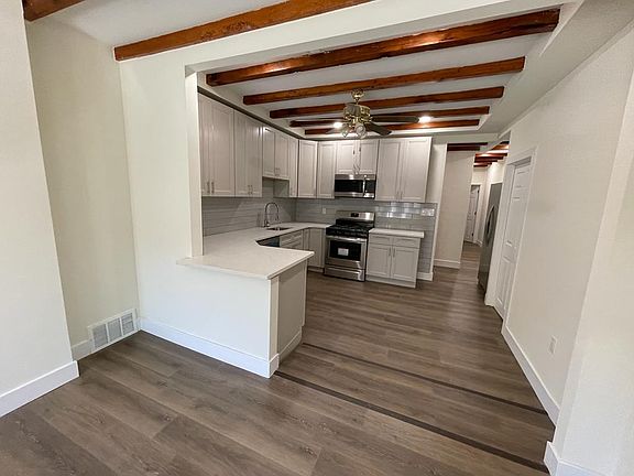 3rd image of 1333 W Porter St Floor 1