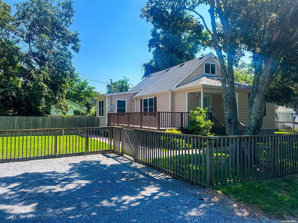 1st image of 83 Moriches Drive